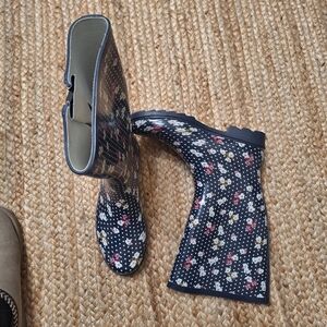 Womens Floral Print Rain Boots Size 9.